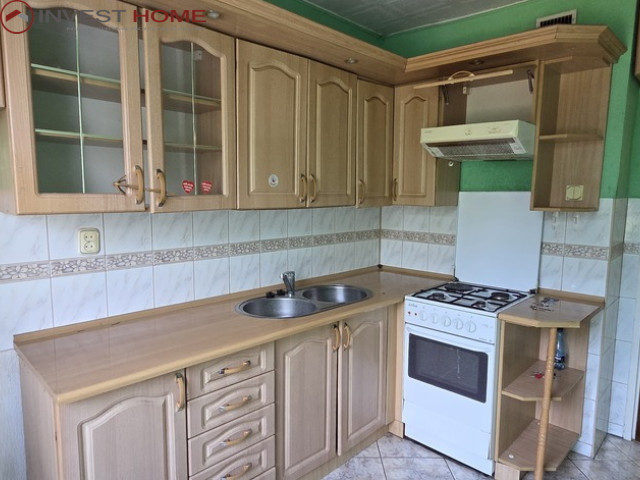 3 pokoje, balkon, piwnica,